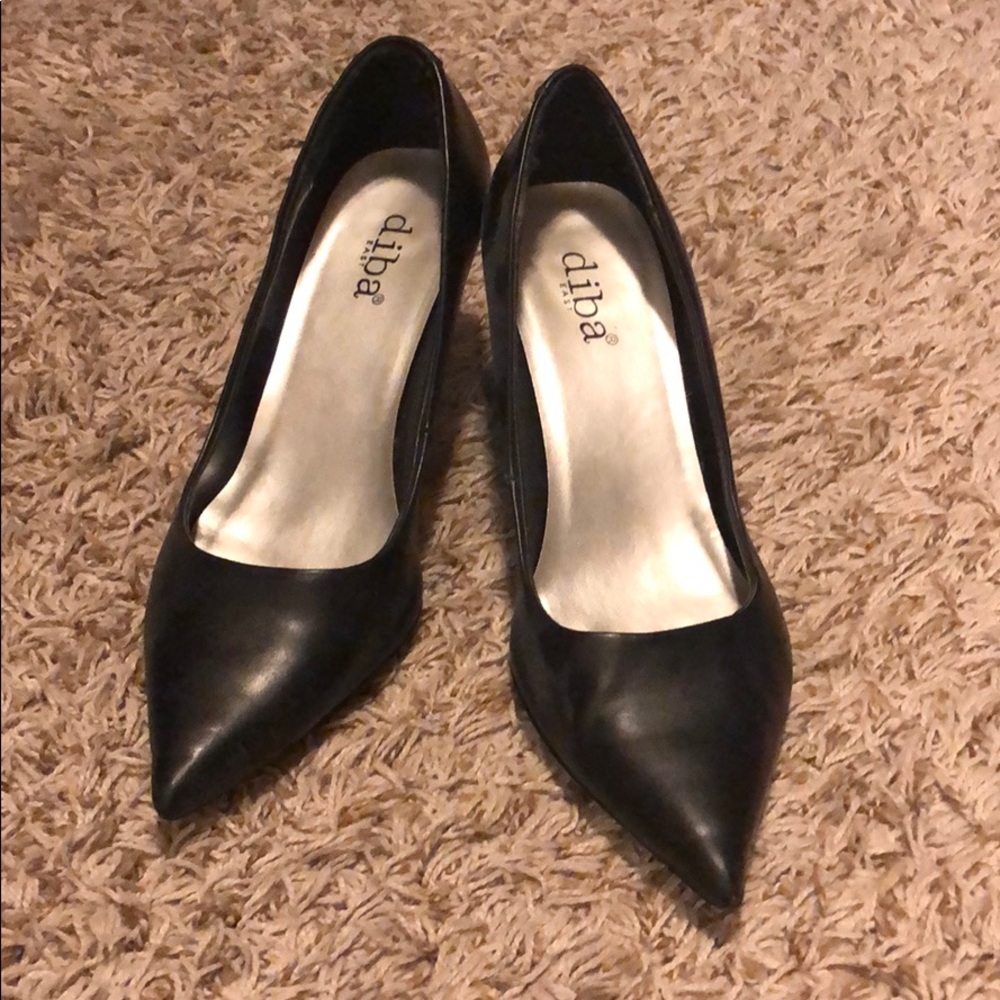 DIBA low black heels- pointed toe